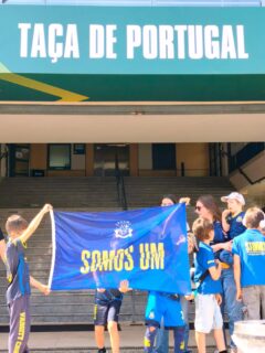Os nossos adeptos ja chegaram à cidade de Tomar para o grande jogo de Hóquei Feminino Stuart e Benfica.

📺 Pode acompanhar o nosso jogo as 12h na RTP 2, e DAZN